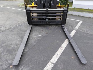 Carretilla contrapesada de 4 ruedas Hangcha XE80i (CPD80-XEY2-SI) 