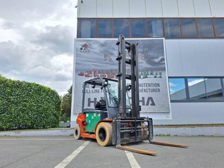 Carretilla contrapesada de 4 ruedas Toyota 8FBMT50