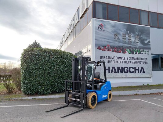 Carretilla contrapesada de 4 ruedas Hangcha XE30i ( CPD30-XEY2HA-SI ) - 1