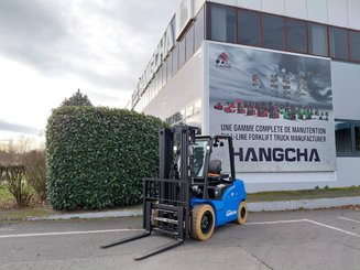 Carretilla contrapesada de 4 ruedas Hangcha XE30i ( CPD30-XEY2HA-SI )