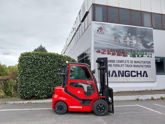 Carretilla contrapesada de 4 ruedas Hangcha XF25D-2 (CPCD25-X2H7F1) - 1