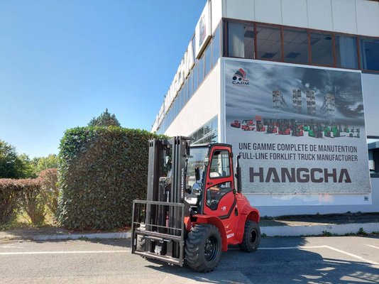 Carretilla todoterreno Hangcha TT25-2 (CPCD25-X2W98E-RT2) - 1