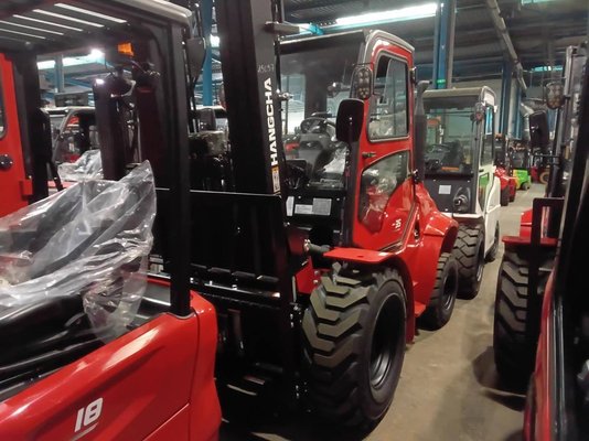 Carretilla todoterreno Hangcha TT35-2 (CPCD35-X2W98E-RT2) - 1