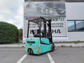 Carretilla contrapesada de 3 ruedas Yale ERP16VTLWB