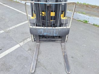 Carretilla contrapesada de 4 ruedas Yale GDP20VX - 6
