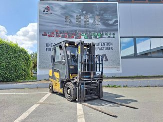 Carretilla contrapesada de 4 ruedas Yale GDP25VX