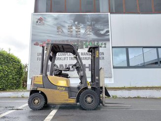 Carretilla contrapesada de 4 ruedas Yale GDP20VX