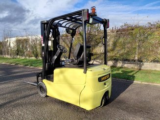 Carretilla contrapesada de 3 ruedas Hyster  J16XNTLWB