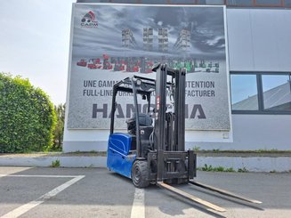 Carretilla contrapesada de 3 ruedas Hyster  J16XNTLWB - 1