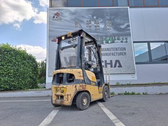 Carretilla contrapesada de 4 ruedas Yale gdp16vx