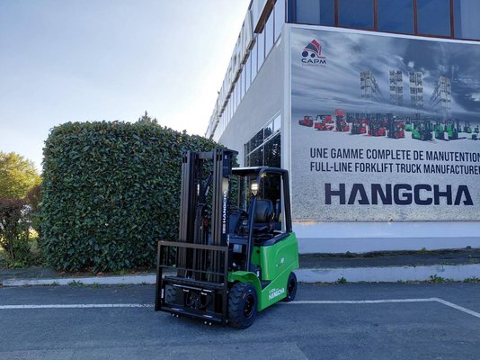 Carretilla contrapesada de 4 ruedas Hangcha AE18i (CPD18-AEY2-I)  - 1