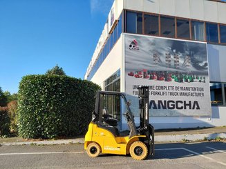 Carretilla contrapesada de 4 ruedas Hangcha XE18i (CPD18-XEY2HA-SI) 