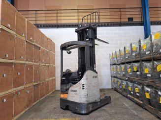 Carretilla retráctil Crown ESR 5260-14 OPT 2
