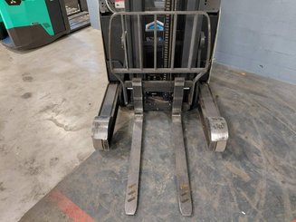 Carretilla retráctil Crown ESR 5260