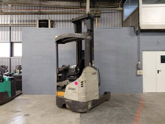 Carretilla retráctil Crown ESR 5260