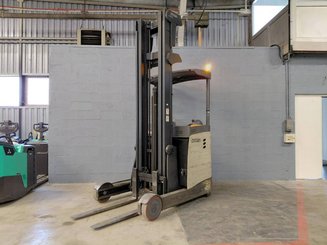 Carretilla retráctil Crown ESR 5260