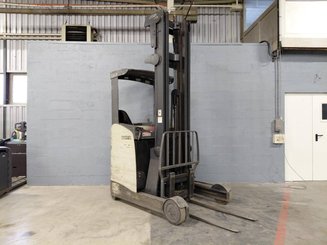Carretilla retráctil Crown ESR 5260