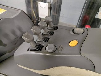 Carretilla retráctil Crown ESR5000