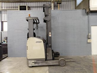 Carretilla retráctil Crown ESR5000