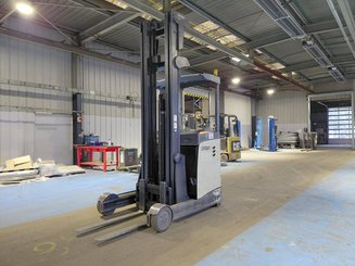 Carretilla retráctil Crown ESR 5260