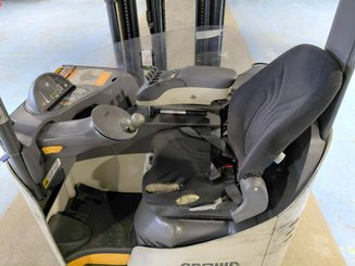 Carretilla retráctil Crown ESR 5260
