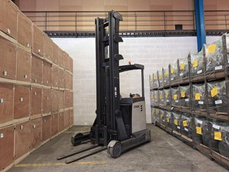 Carretilla retráctil Crown ESR 5260