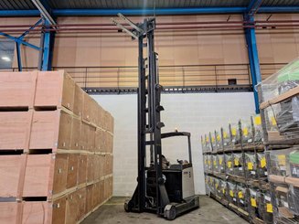 Carretilla retráctil Crown ESR 5260