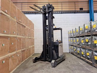 Carretilla retráctil Crown ESR 5260