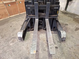 Carretilla retráctil Crown ESR 5260