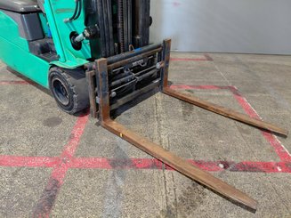 Carretilla contrapesada de 3 ruedas Mitsubishi FB20NT