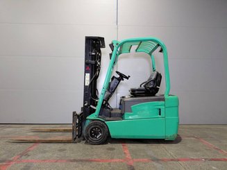 Carretilla contrapesada de 3 ruedas Mitsubishi FB20NT