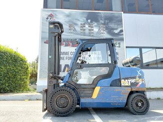 Carretilla contrapesada de 4 ruedas Caterpillar GP50NTD - 1