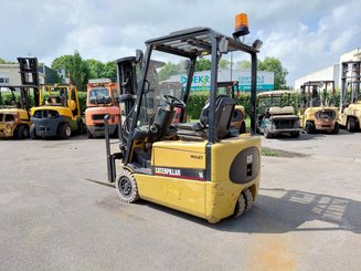 Carretilla contrapesada de 3 ruedas Caterpillar EP16KT