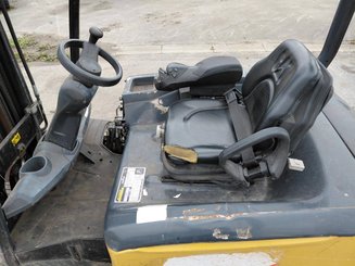 Carretilla contrapesada de 4 ruedas Caterpillar EP25CN
