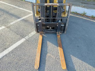 Carretilla contrapesada de 4 ruedas Caterpillar GP18NTD
