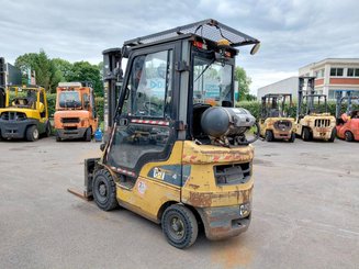 Carretilla contrapesada de 4 ruedas Caterpillar GP18NTD