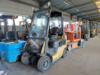 Carretilla contrapesada de 4 ruedas Caterpillar GP18NTD