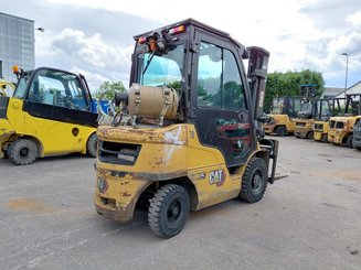 Carretilla contrapesada de 4 ruedas Caterpillar GP25N2