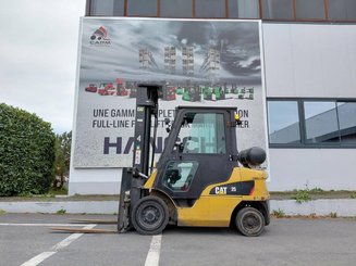 Carretilla contrapesada de 4 ruedas Caterpillar GP25NTD