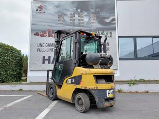 Carretilla contrapesada de 4 ruedas Caterpillar GP25NTD