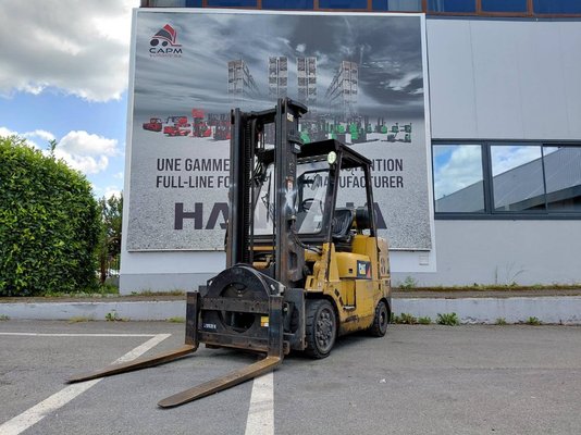 Carretilla contrapesada de 4 ruedas Caterpillar GC40K - 1