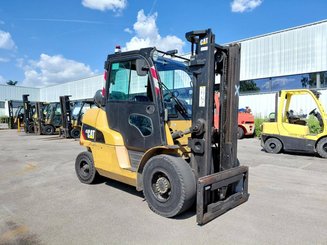 Carretilla contrapesada de 4 ruedas Caterpillar GP45N