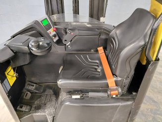 Carretilla retráctil Caterpillar NR14N