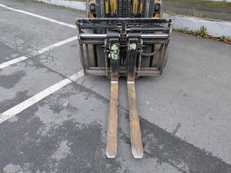 Carretilla contrapesada de 4 ruedas Caterpillar GP30NTD