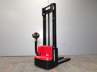 Apilador con conductor acompañante Hangcha CDD12-AMC2-L