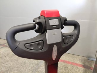 Apilador con conductor acompañante Hangcha CDD12-AMC2-L