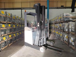 Carretilla retráctil Crown ESR5260-1.4