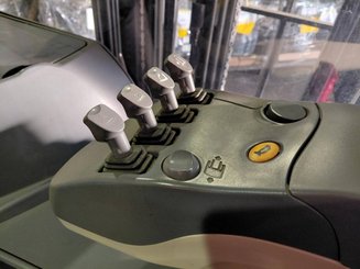 Carretilla retráctil Crown ESR5260-1.4