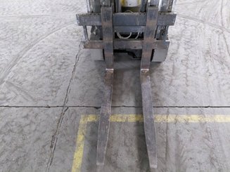 Carretilla articulada Aisle Master 20SE