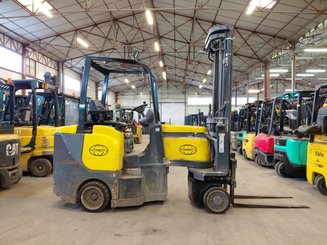 Carretilla articulada Aisle Master 20SE